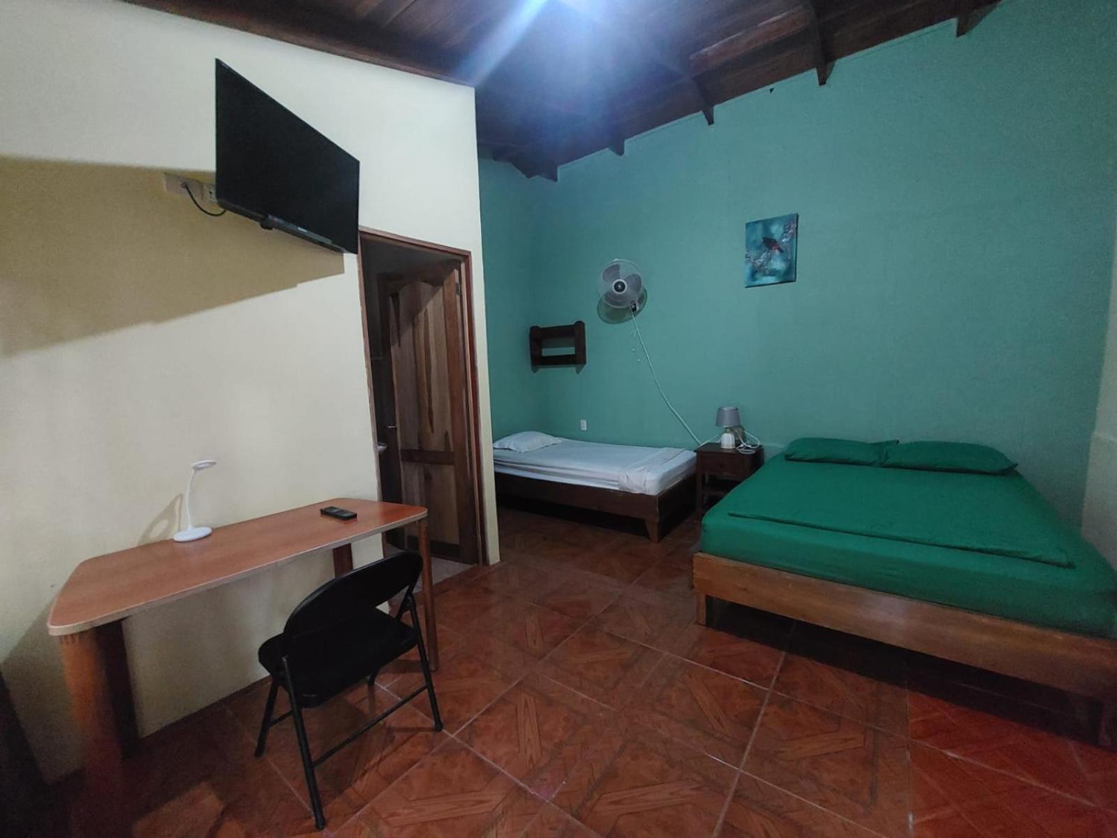 Arenal Hostel La Catarata La Fortuna Exterior foto